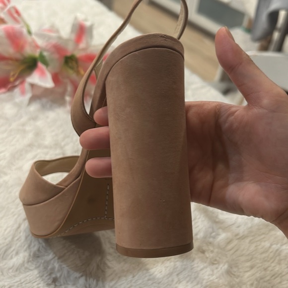 Vince Camuto Blush Tan Platform Sandals - Picture 5 of 16